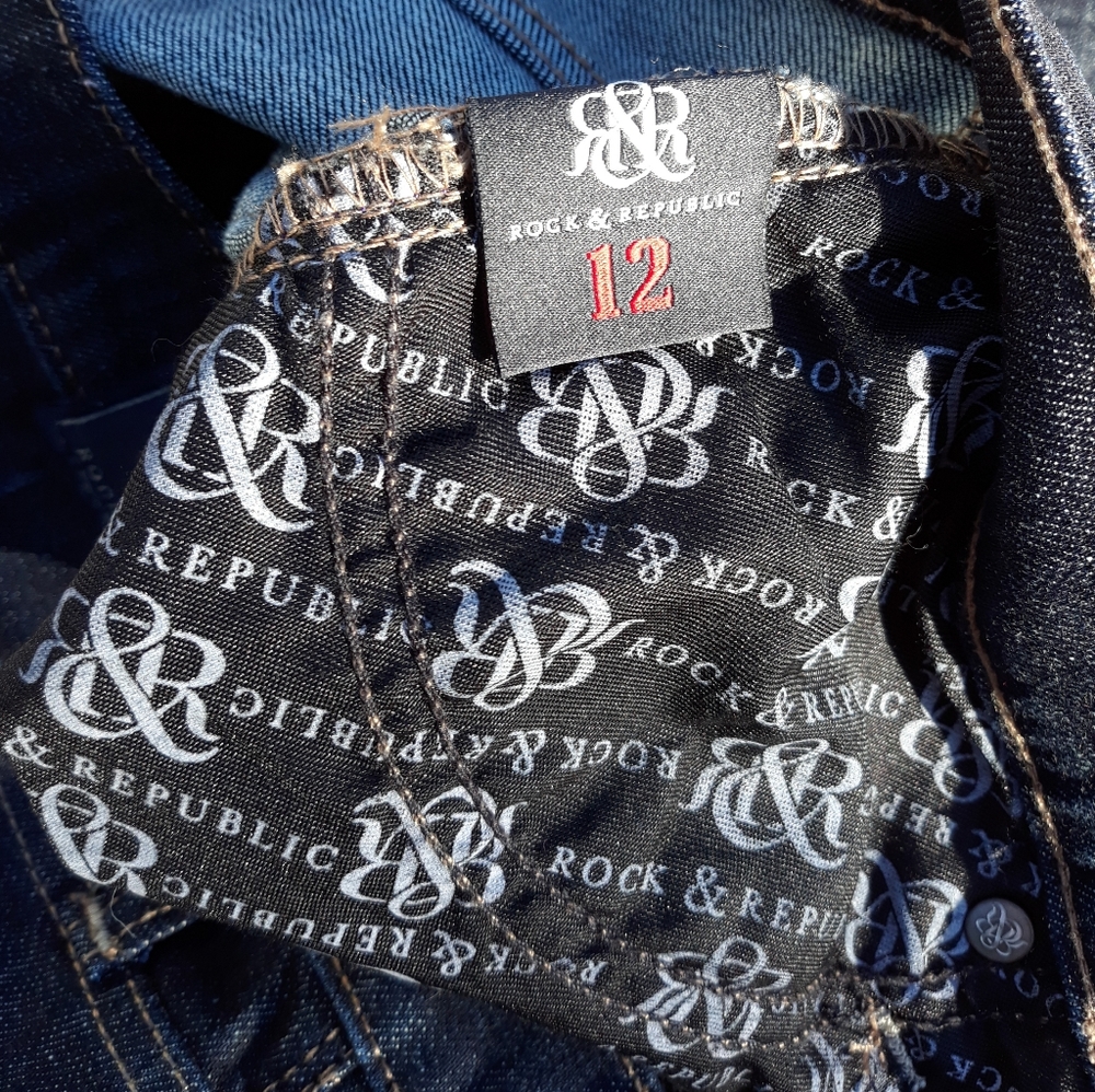 Rock & Republic Dark Wash Jeans - Picture 4 of 10